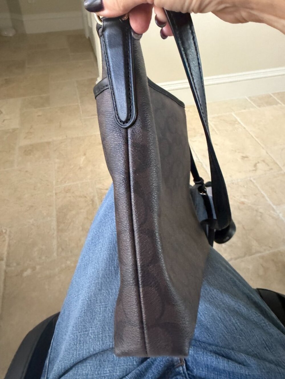 Beautiful Coach Bag - Picture 2 of 12